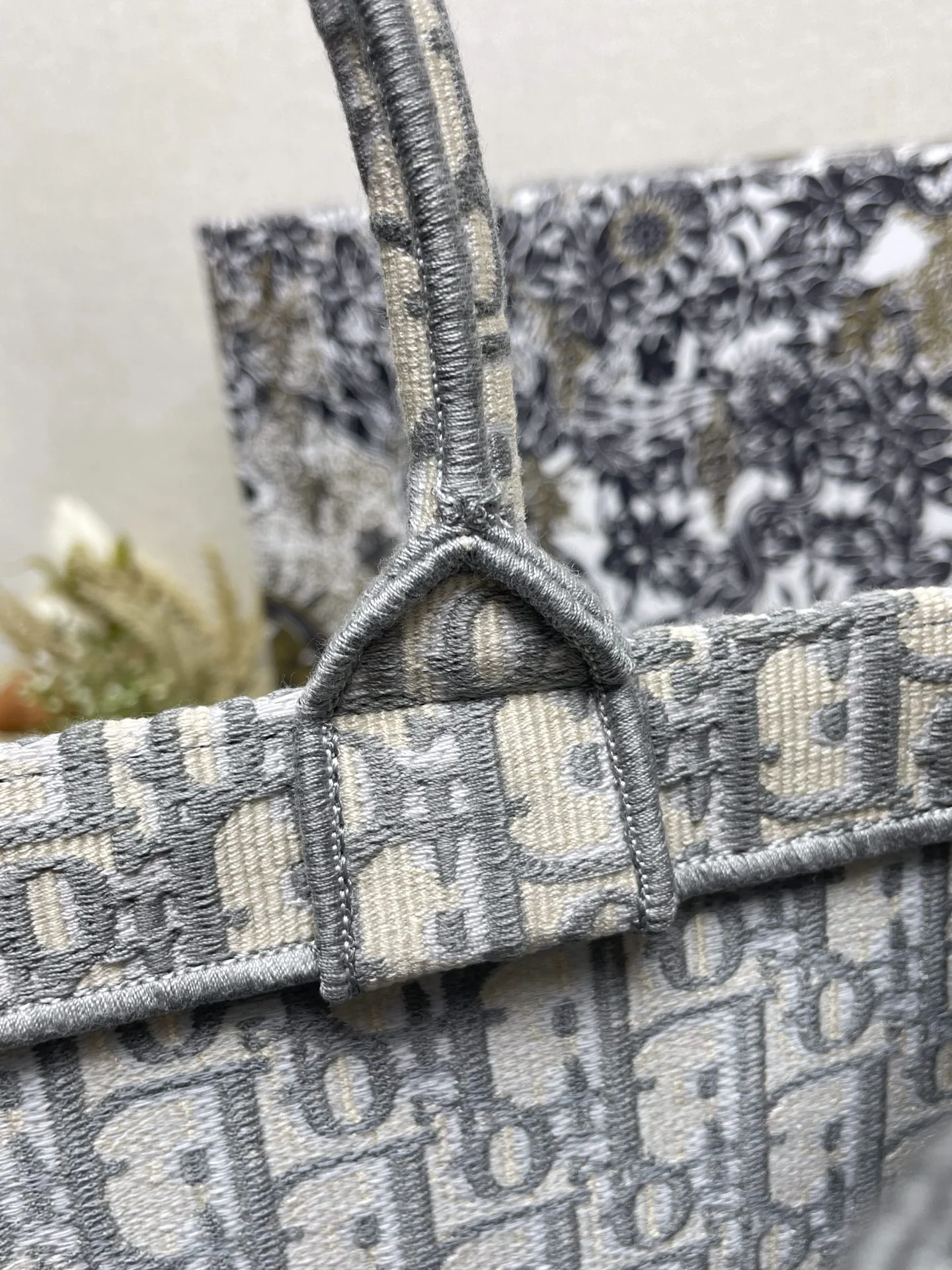 Dior Book Tote 41.5x35x18 cm - description_image7