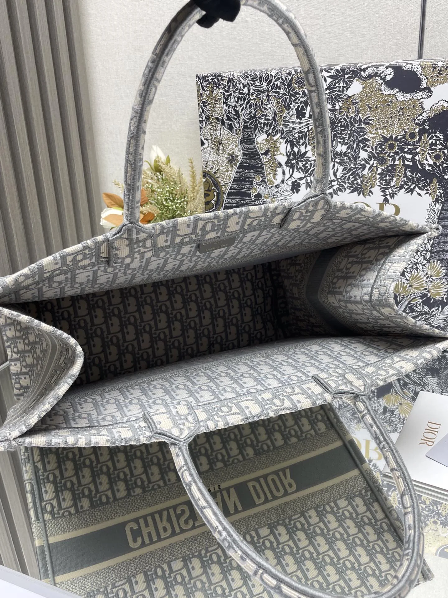 Dior Book Tote 41.5x35x18 cm - description_image9