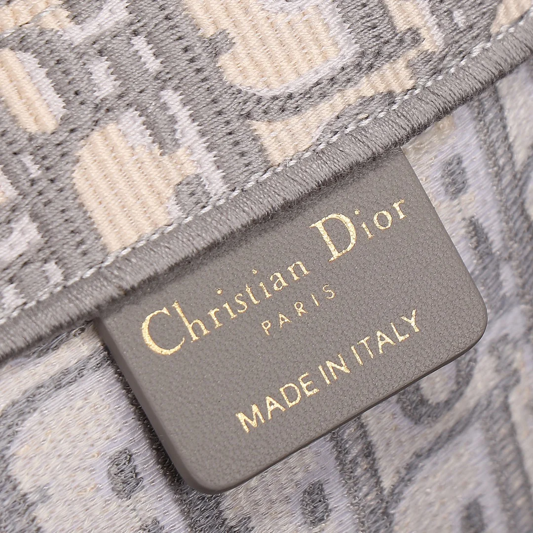 Dior Book Tote Large 41.5x35x18 cm - description_image8