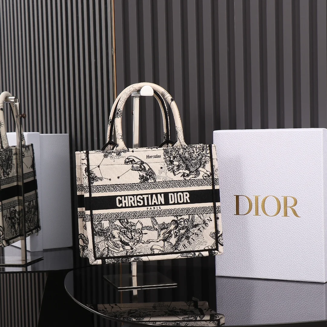 Dior Book Tote Small 26.5x21x14 cm - description_image1