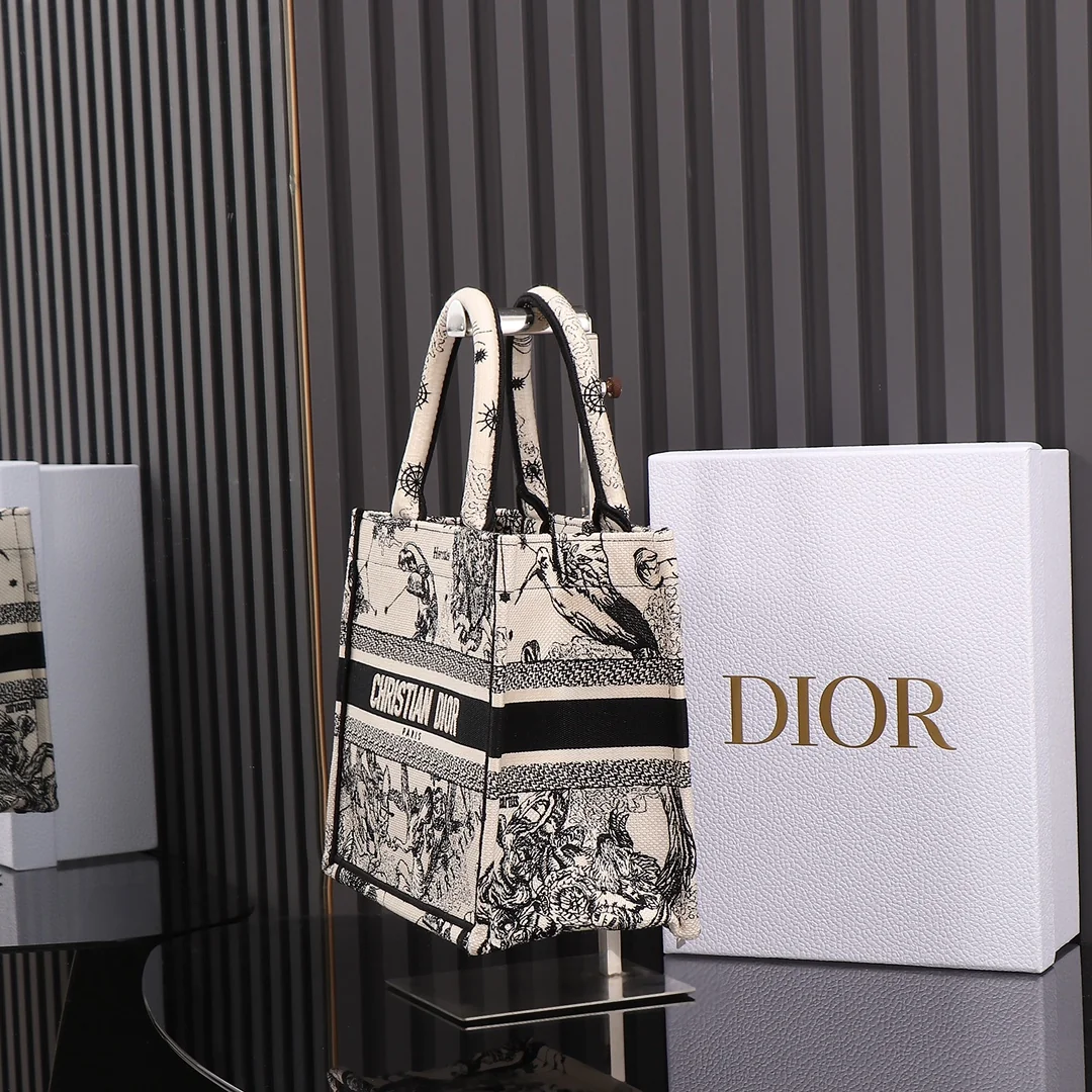 Dior Book Tote Small 26.5x21x14 cm - description_image2