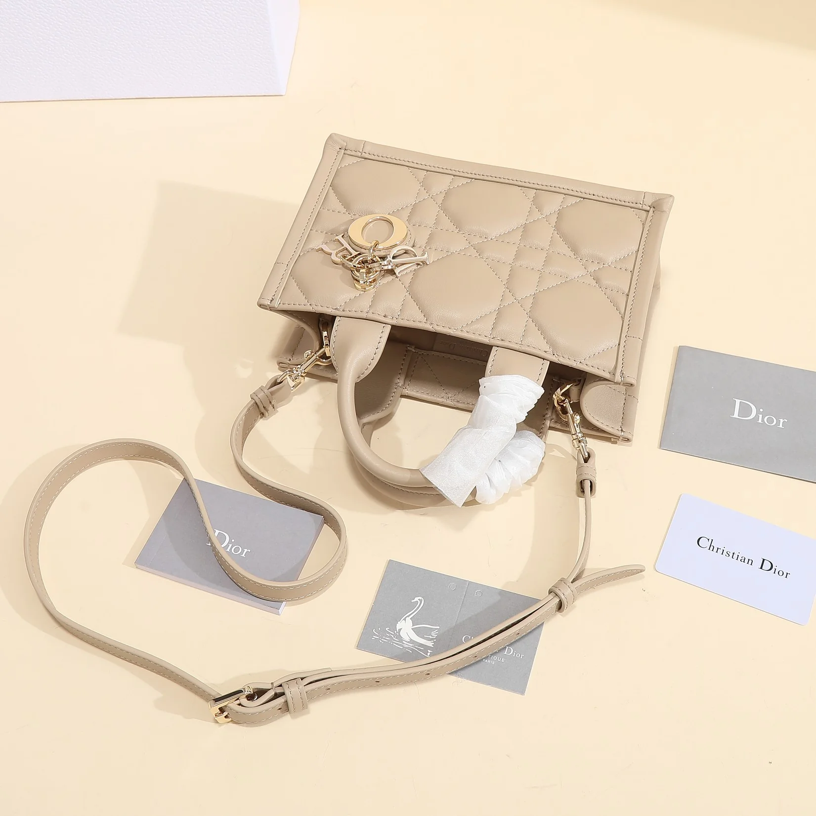 Dior Book Tote Mini Handbag 21.5 x 13 x 7.5 cm - description_image4