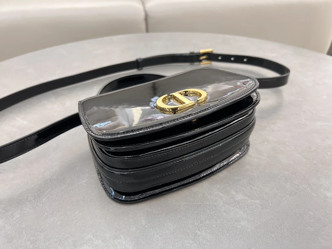 Dior Montaigne Avenue To Handle Medium Handbag 19x12x6 cm - description_image4