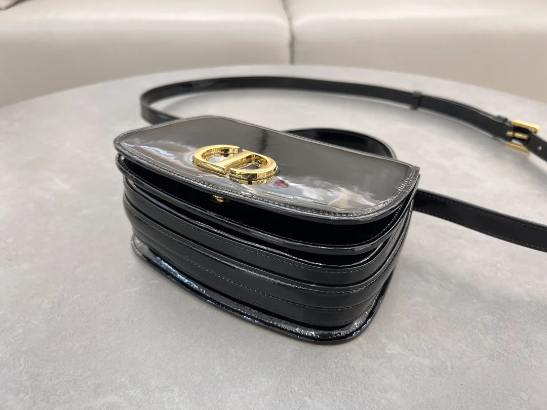 Dior Montaigne Avenue To Handle Medium Handbag 19x12x6 cm - description_image5