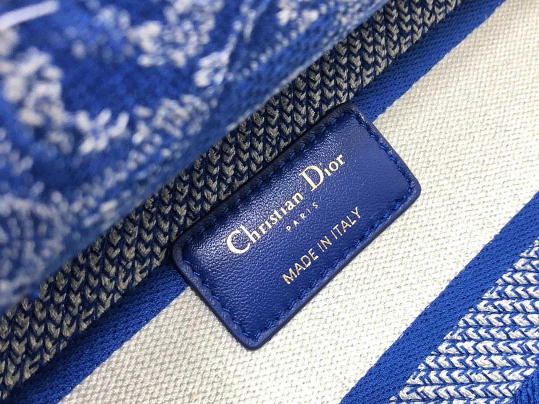 Dior Lady D-Lite large shoulder bag M0566 32 x 25 x 11 cm - description_image9