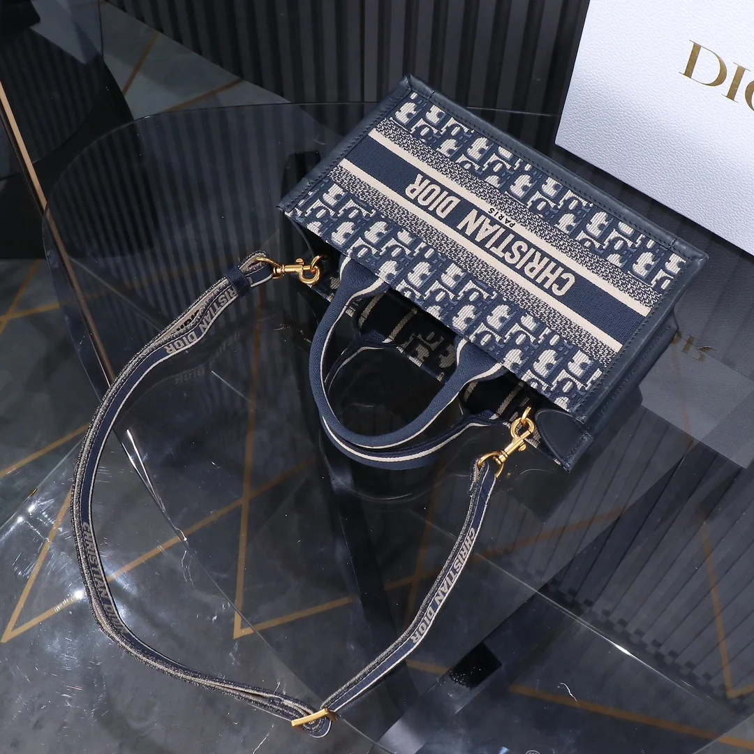 Dior Book Tote M1326 27x14x11 cm - description_image7