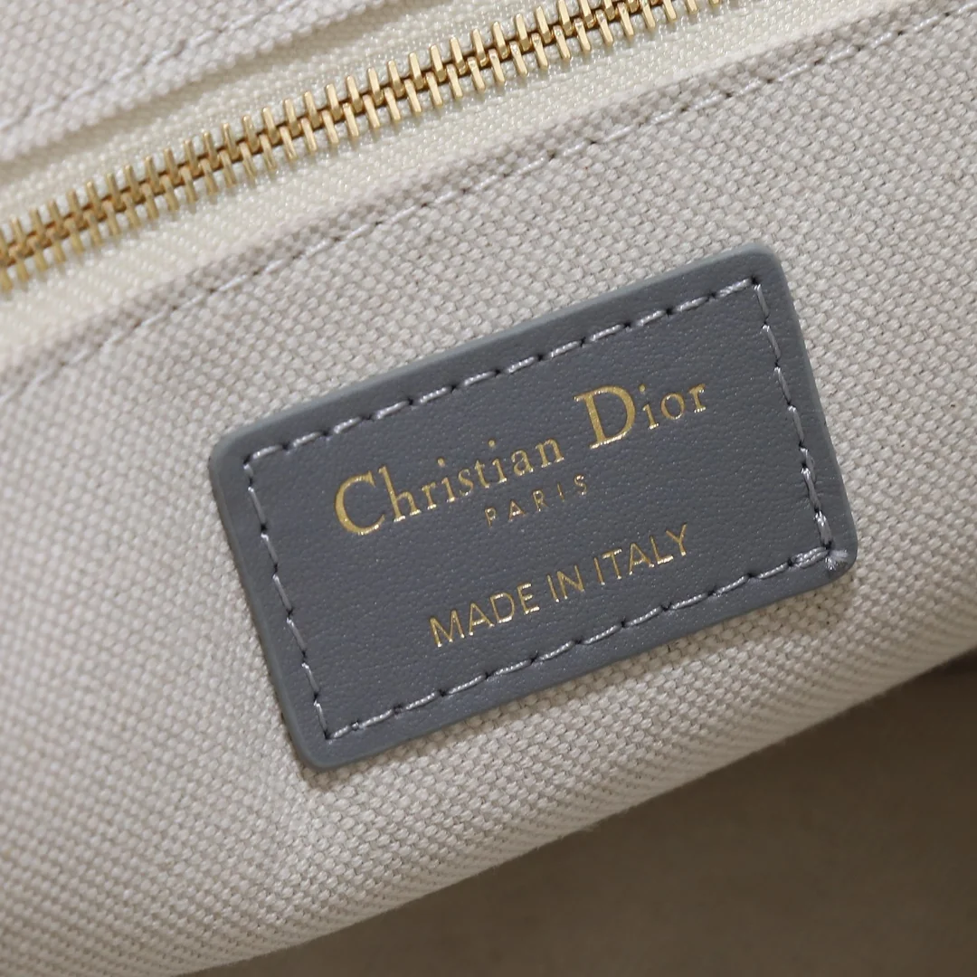 Dior Book Tote M1334 26x12x21 cm - description_image6