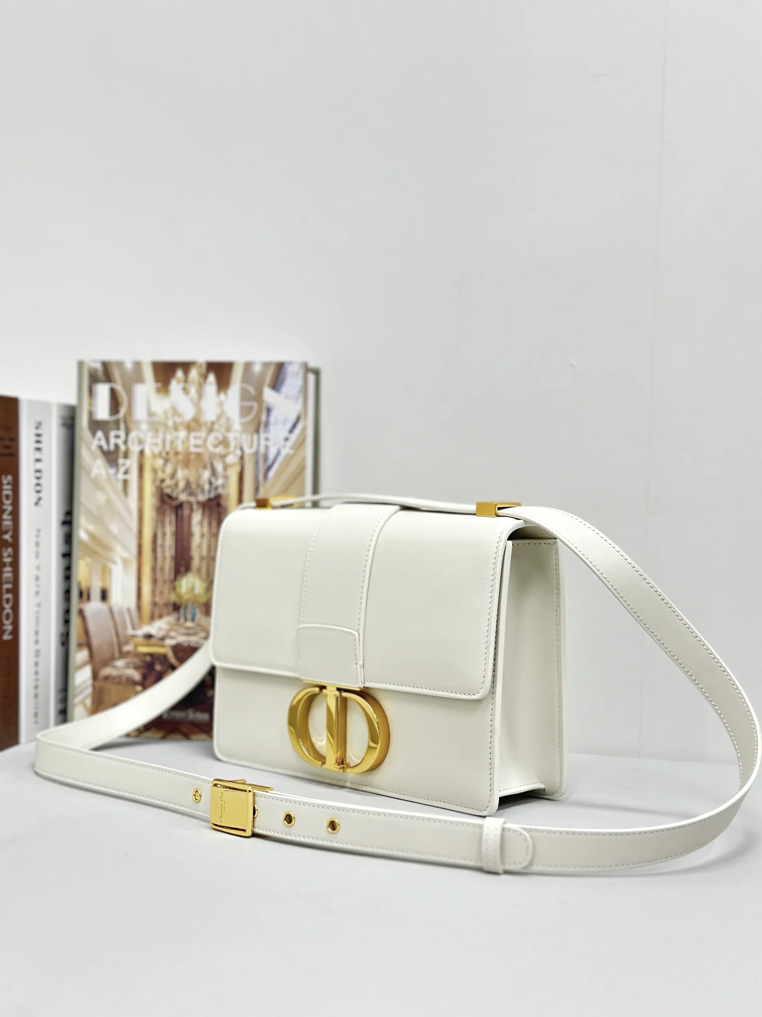 Dior 30 Montaigne Handbag M9203 24x17x8 cm - description_image2