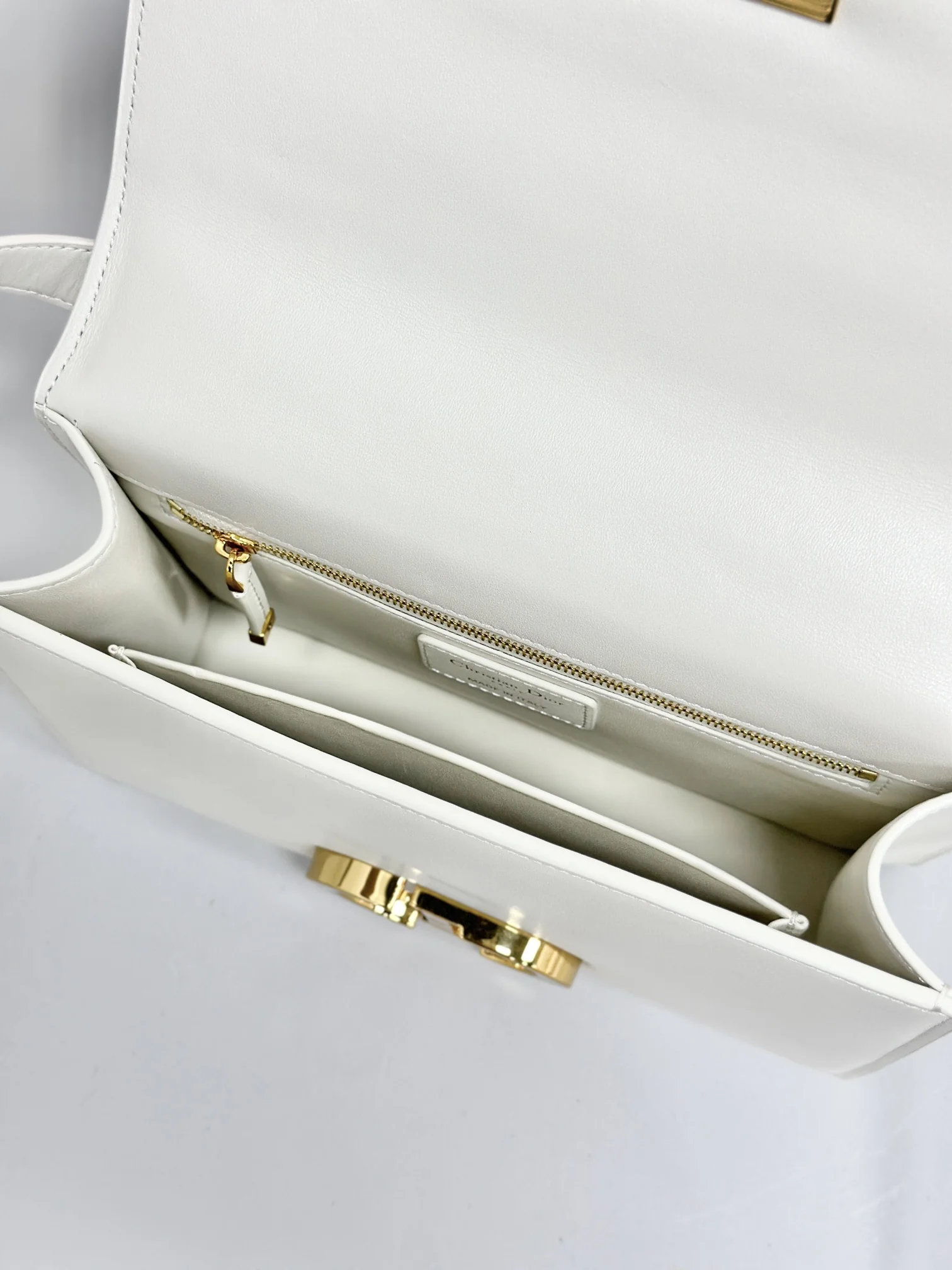 Dior 30 Montaigne Handbag M9203 24x17x8 cm - description_image9