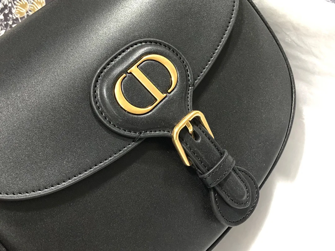 Dior Bobby Medium Smooth Calfskin Handbag 22 x 17 x 6 cm - description_image6