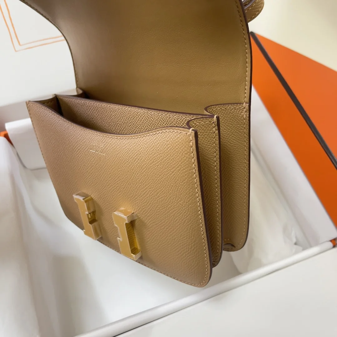 Hermès Constance Epsom Palm-Grain Leather Shoulder Bag 19cm - description_image8