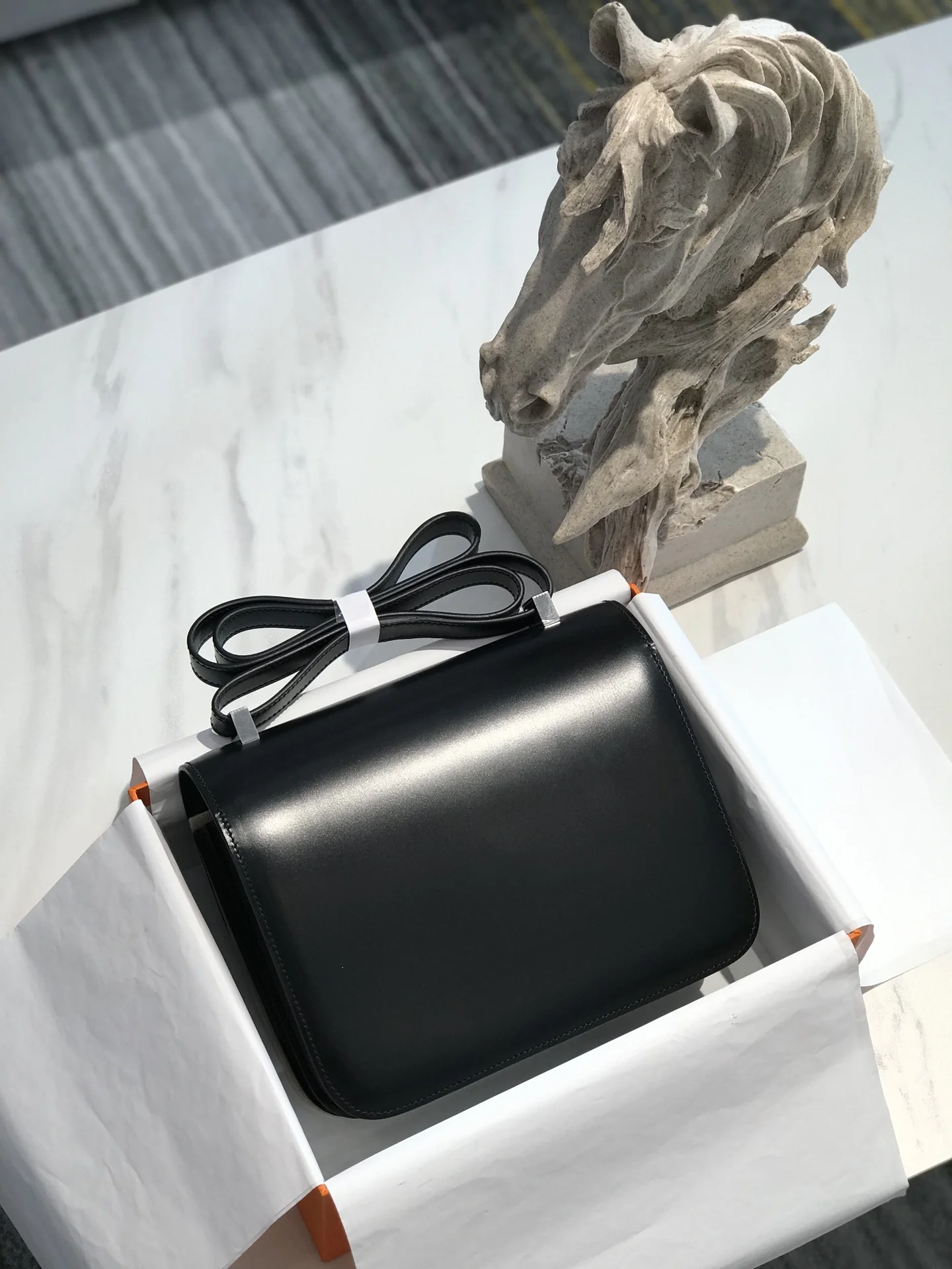 Hermès Constance Box Calf Leather Handbag 24cm - description_image2