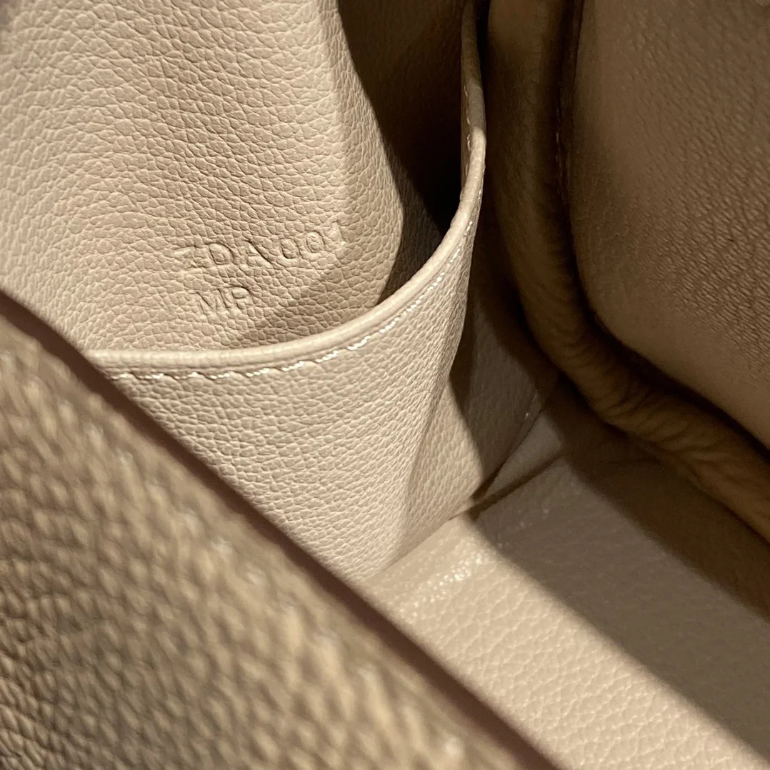 Hermès Mini Lindy 19.5cm - description_image8