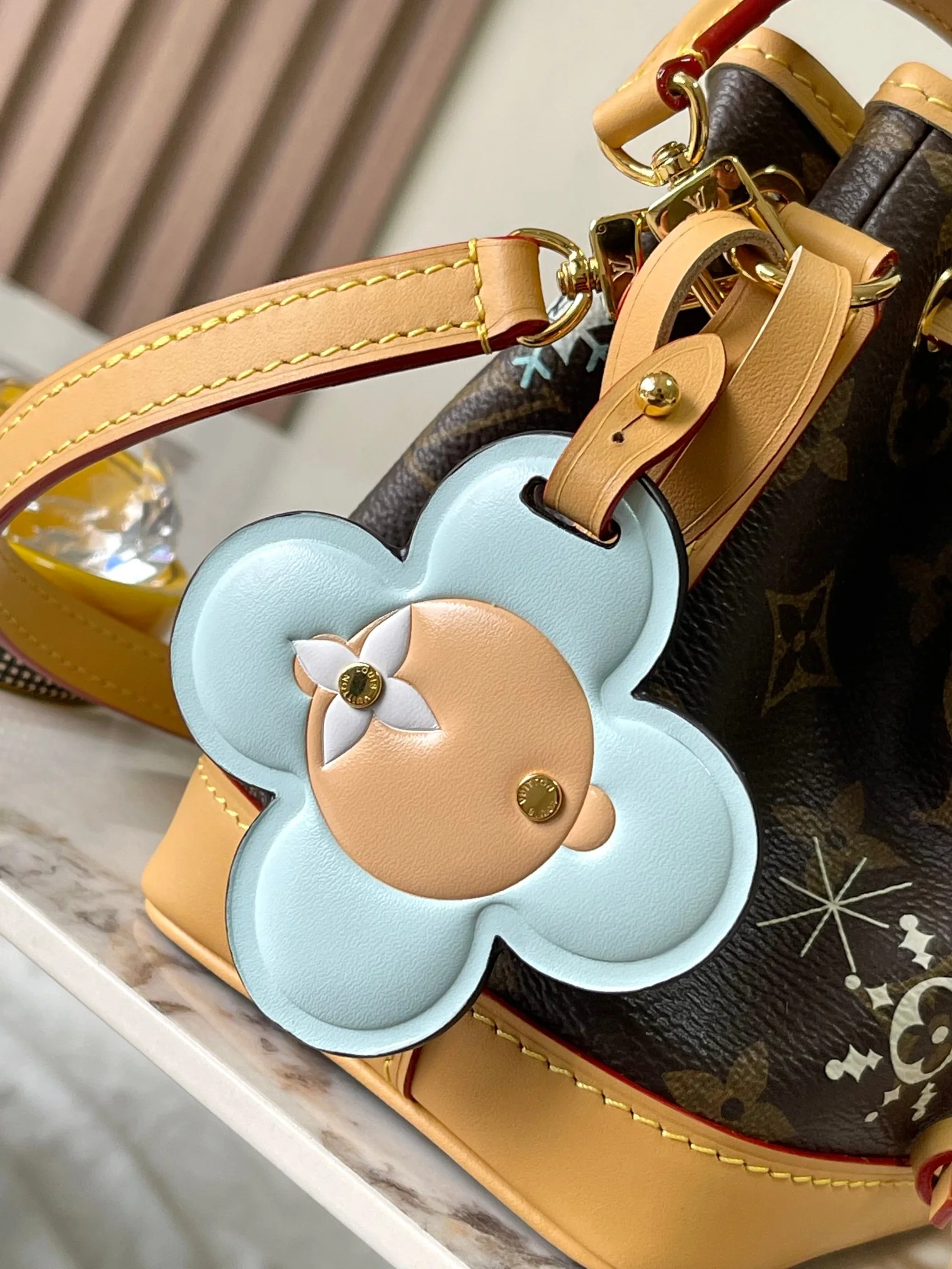 Louisvuitton Nano Noe Snow Show M12221 13x16x10 cm - description_image6