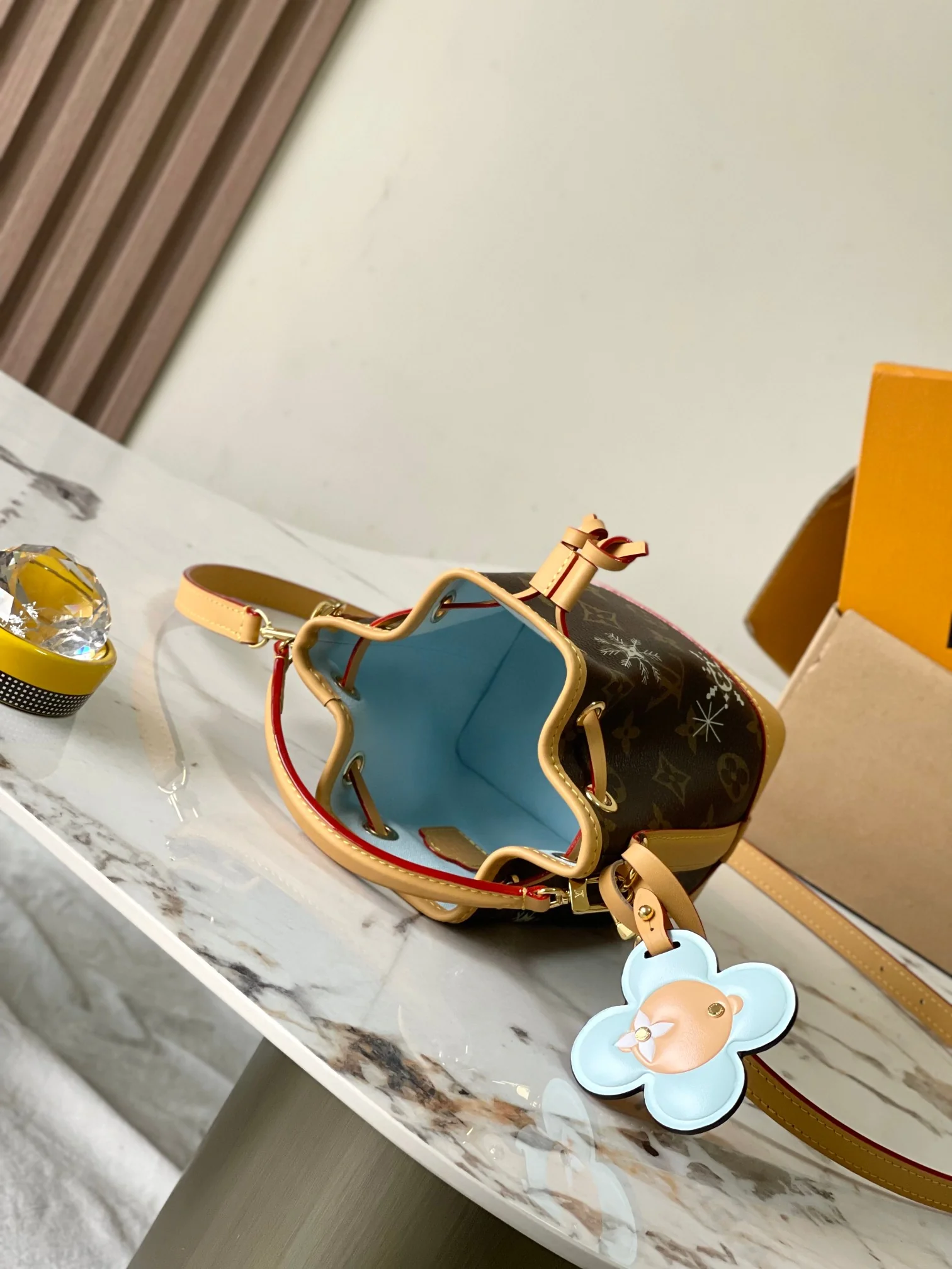 Louisvuitton Nano Noe Snow Show M12221 13x16x10 cm - description_image8