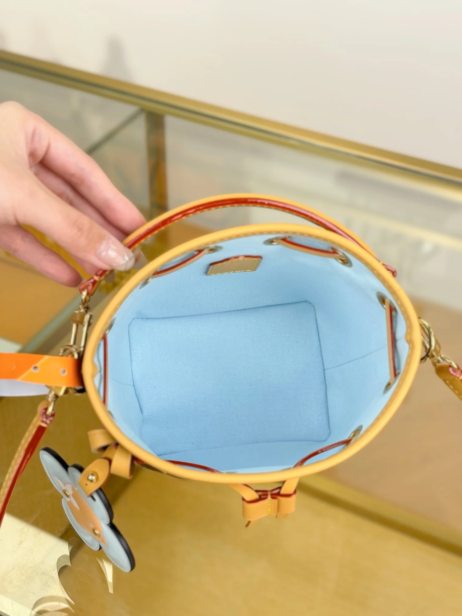 Louisvuitton Nano Noé Handbag M12221 16x13x10 cm - description_image5