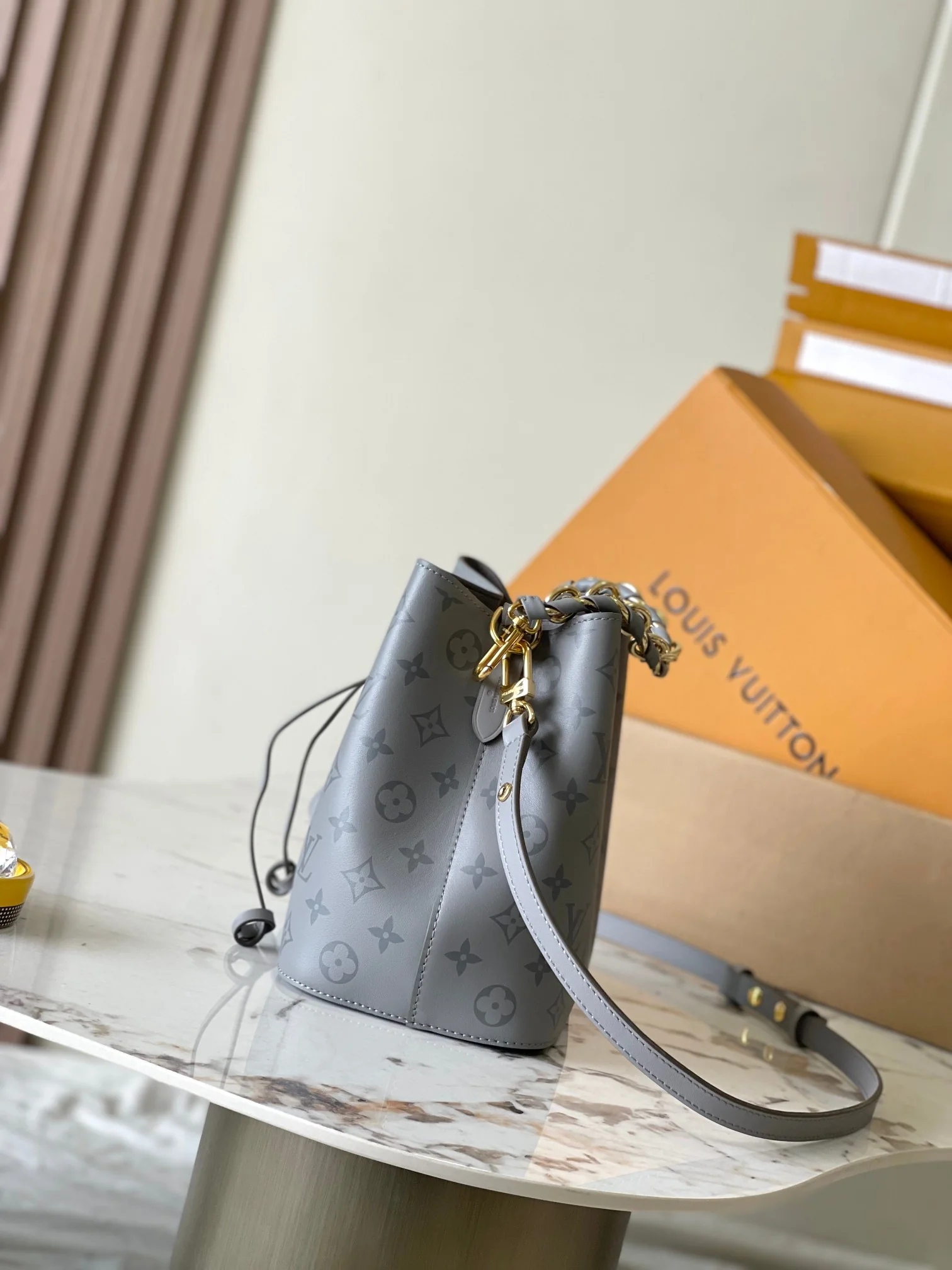 Louisvuitton Neonoe BB M12749 20x20x13cm - description_image2