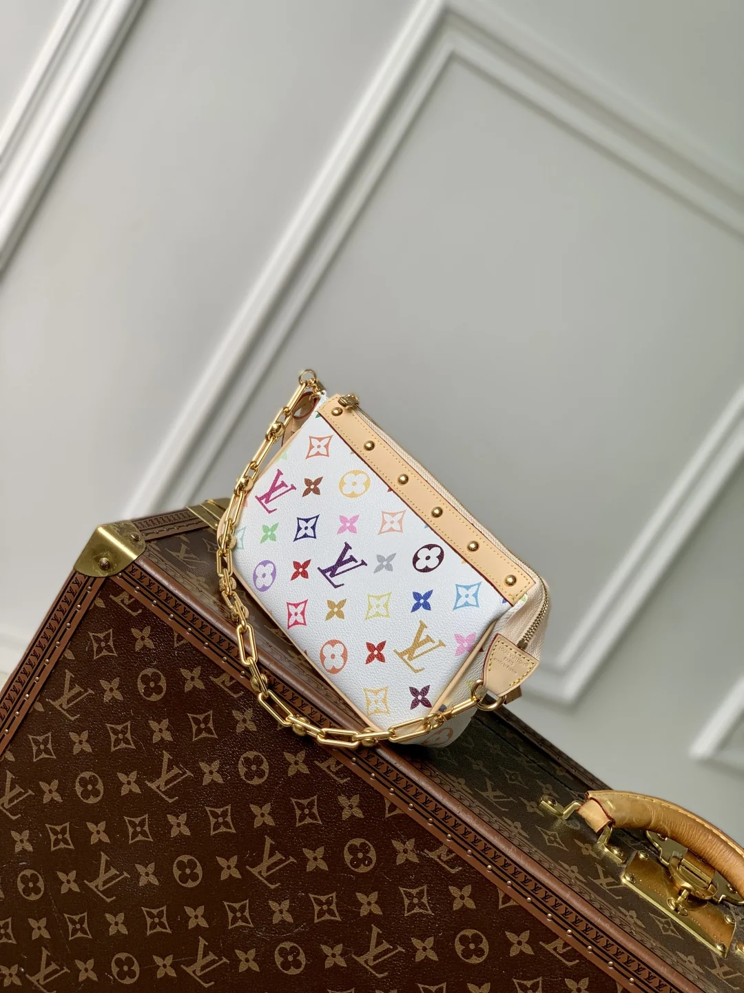 Louisvuitton Pochette Accessoires M13404 13 x 4 x 22 cm Louisvuitton Pochette Accessoires M13404 13 x 4 x 22 cm - description_image2