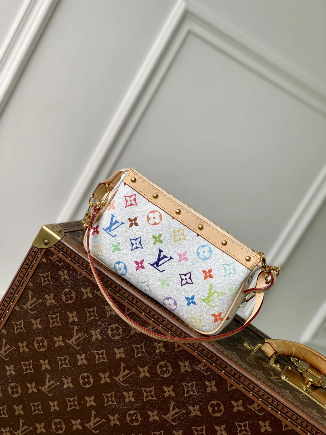 Louisvuitton Pochette Accessoires M13404 13 x 4 x 22 cm Louisvuitton Pochette Accessoires M13404 13 x 4 x 22 cm - description_image3