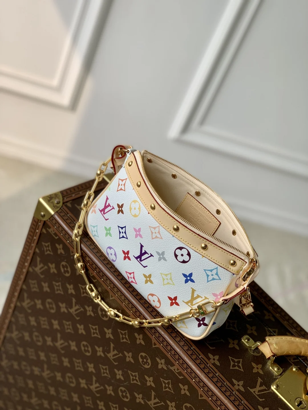 Louisvuitton Pochette Accessoires M13404 13 x 4 x 22 cm Louisvuitton Pochette Accessoires M13404 13 x 4 x 22 cm - description_image9
