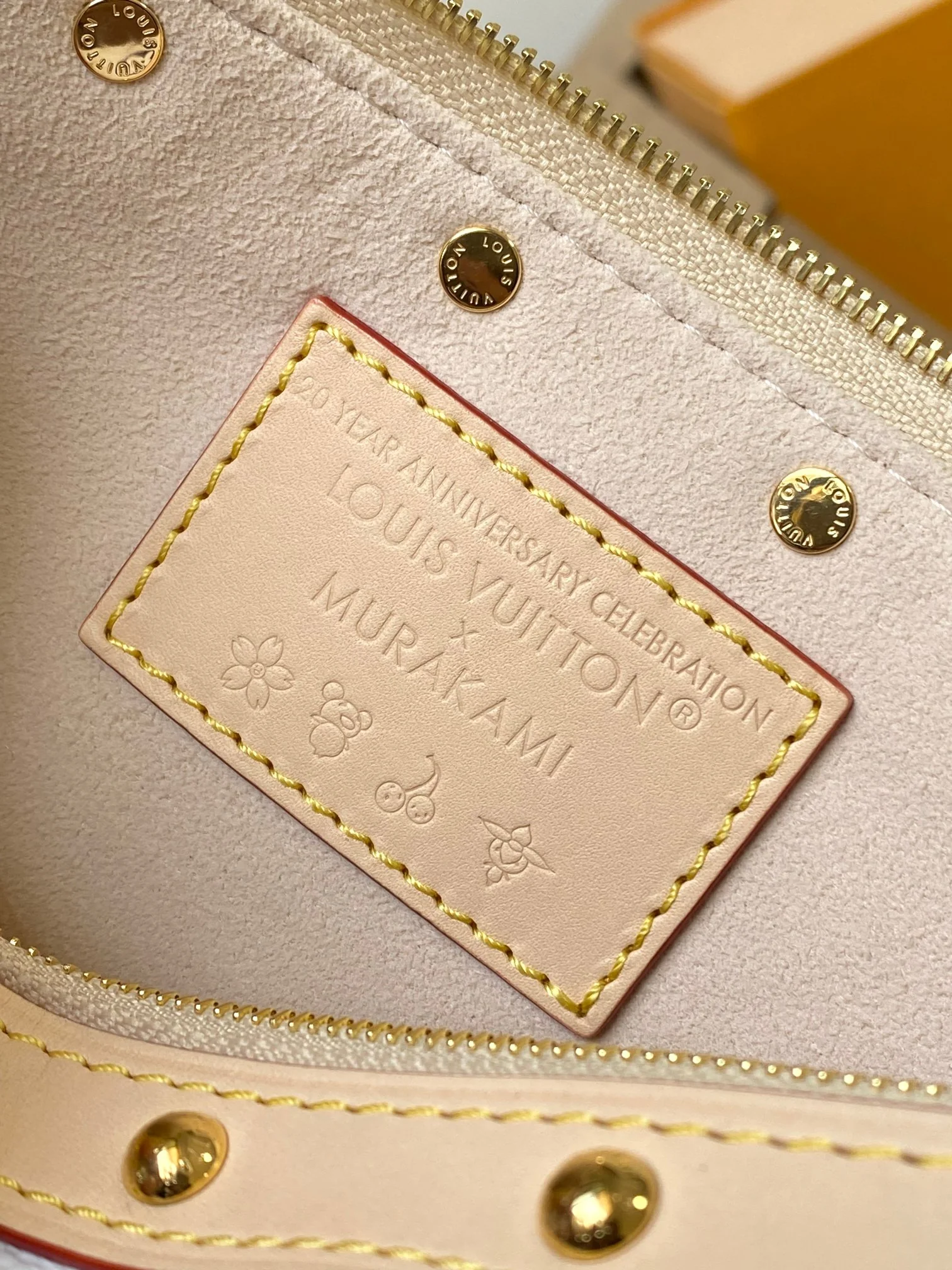 Louisvuitton Pochette Accessoires M13404 13.0 x 4.0 x 22.0 cm - description_image8