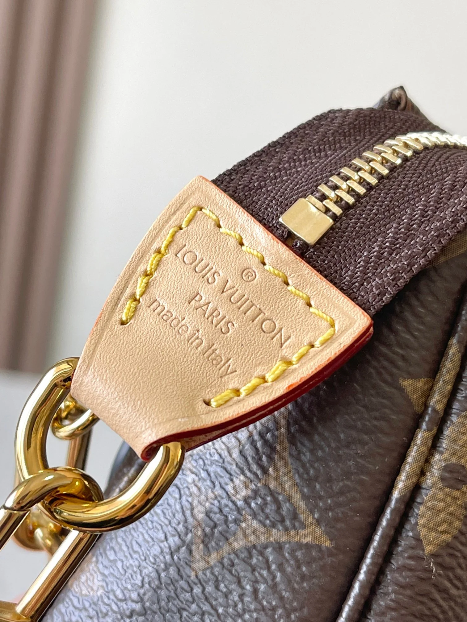 Louisvuitton Pochette Accessoires M13440 22 x 13 x 4 cm Louisvuitton Pochette Accessoires M13440 22 x 13 x 4 cm - description_image6