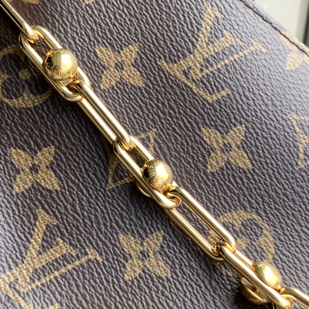 Louisvuitton Pochette Accessoires M13440 13 x 4 x 22 cm Louisvuitton Pochette Accessoires M13440 13 x 4 x 22 cm - description_image6