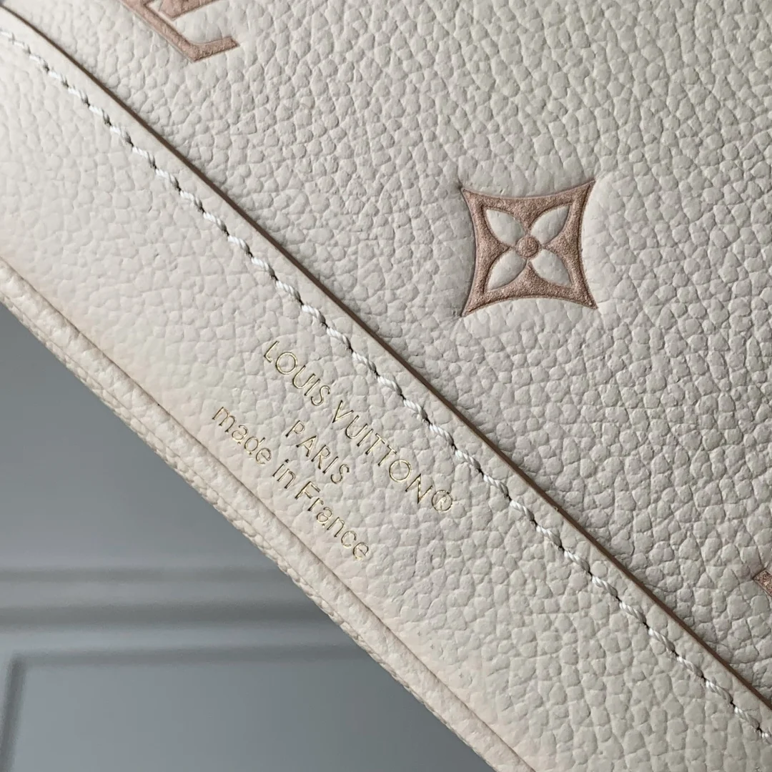 Louisvuitton Nano Noé M13656 15x10x19 cm - description_image8