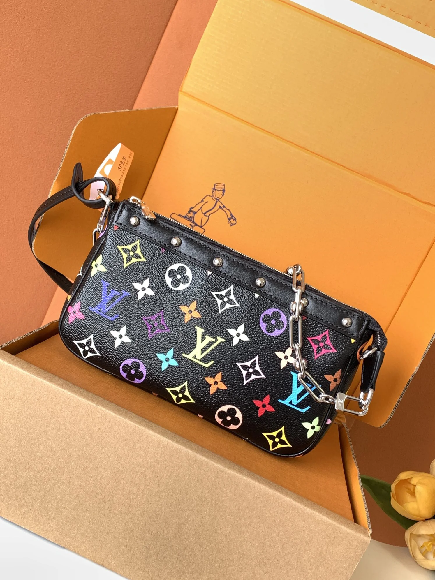 Louisvuitton Pochette Accessoires M13663 22 x 13 x 4 cm - description_image1