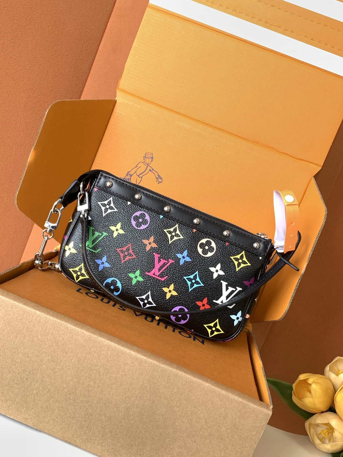 Louisvuitton Pochette Accessoires M13663 22 x 13 x 4 cm - description_image4