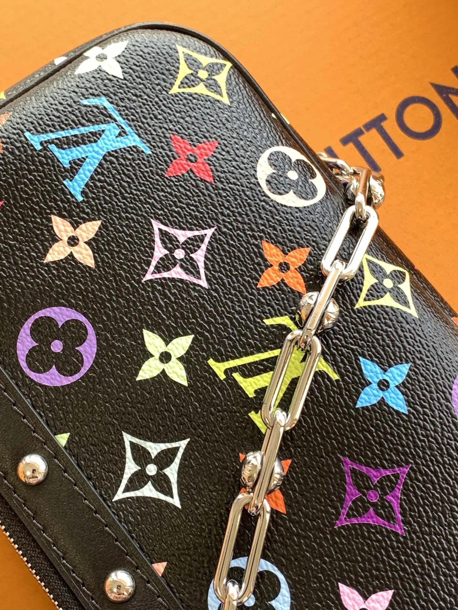 Louisvuitton Pochette Accessoires M13663 22 x 13 x 4 cm - description_image7