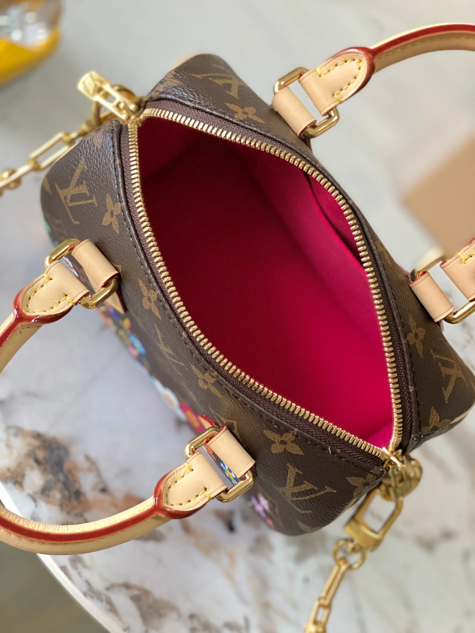 Louisvuitton Pochette Accessoires M14175 20.5 x 13.5 x 12 cm Louisvuitton Pochette Accessoires M14175 20.5 x 13.5 x 12 cm - description_image9