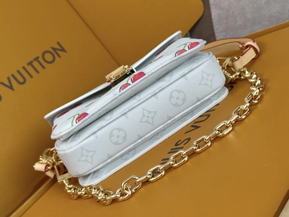 Louisvuitton Pochette Metis East West M14231 21.5x13.5x6 cm - description_image4