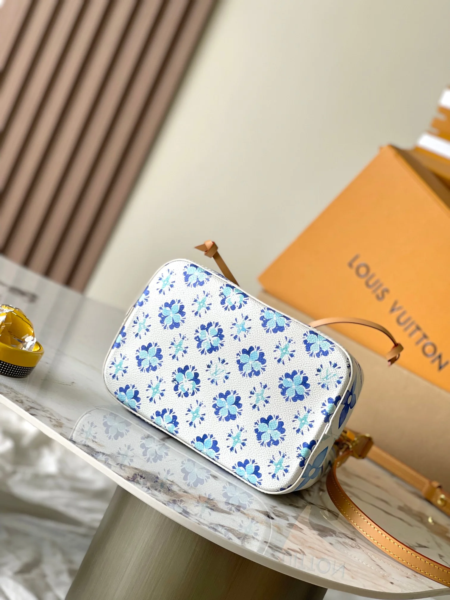 Louisvuitton Neonoe BB Handbag M25315 20x20x13 cm - description_image4