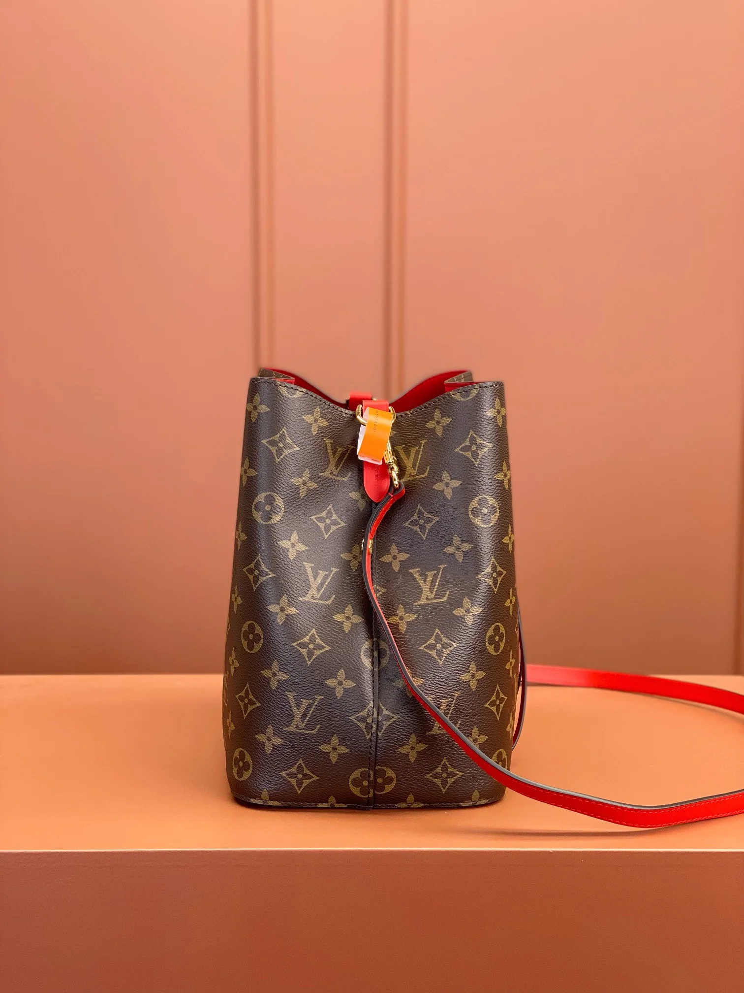Louisvuitton Noé Medium Handbag M44021 26x26x17.5 cm - description_image7