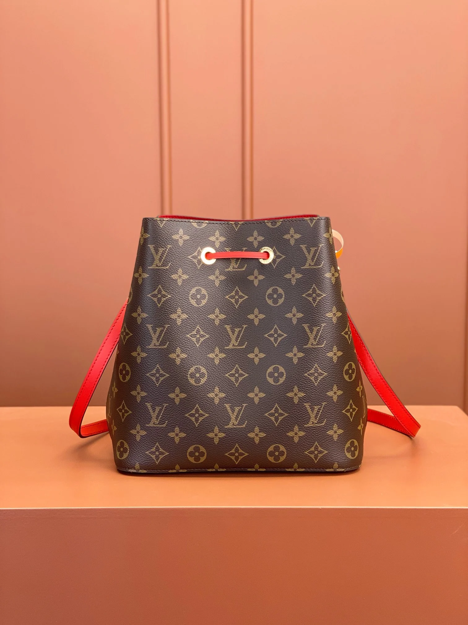Louisvuitton Noé Medium Handbag M44021 26x26x17.5 cm - description_image8