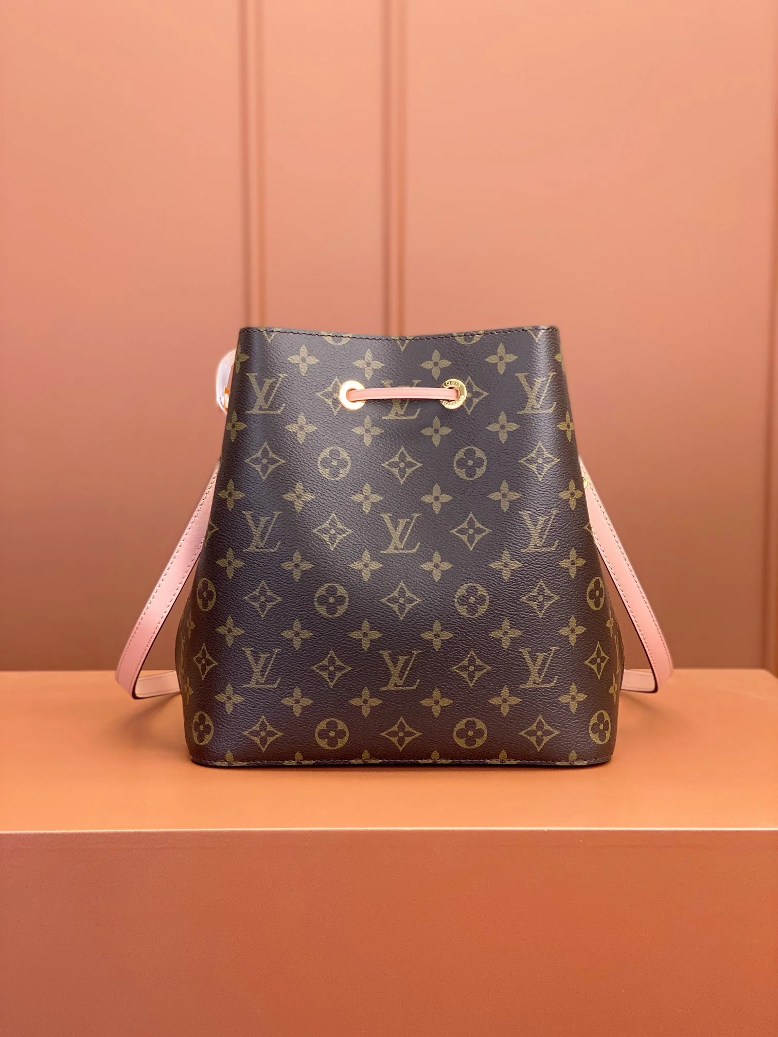 Louisvuitton Noé Medium Handbag M44022 26x26x17.5 cm - description_image8
