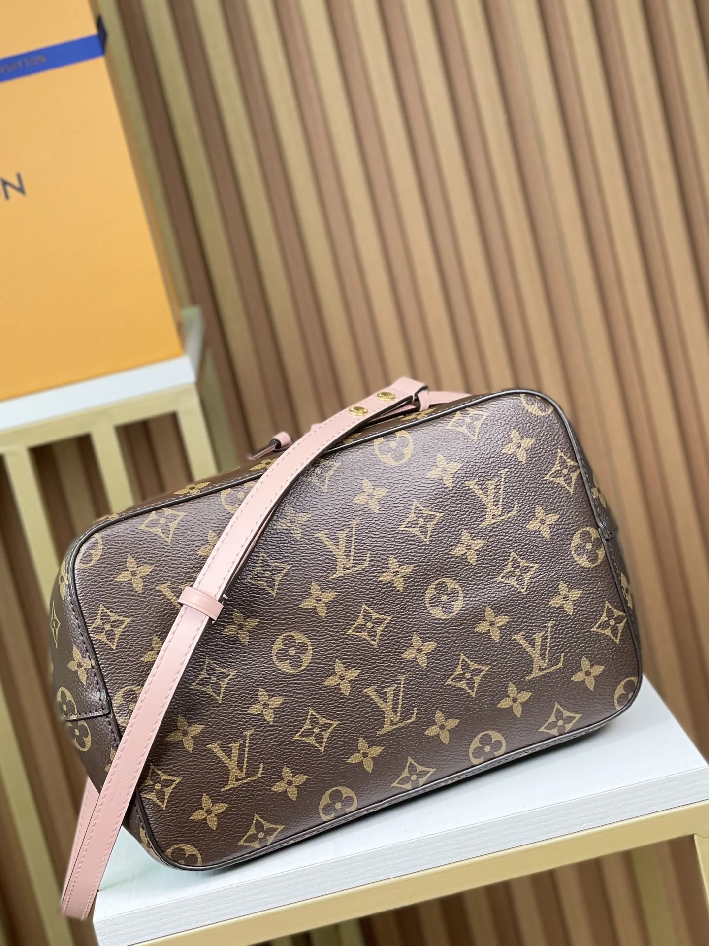 Louisvuitton Noé NEONOE M44022 26x26x17.5 cm Louisvuitton Noé NEONOE M44022 26x26x17.5 cm - description_image5