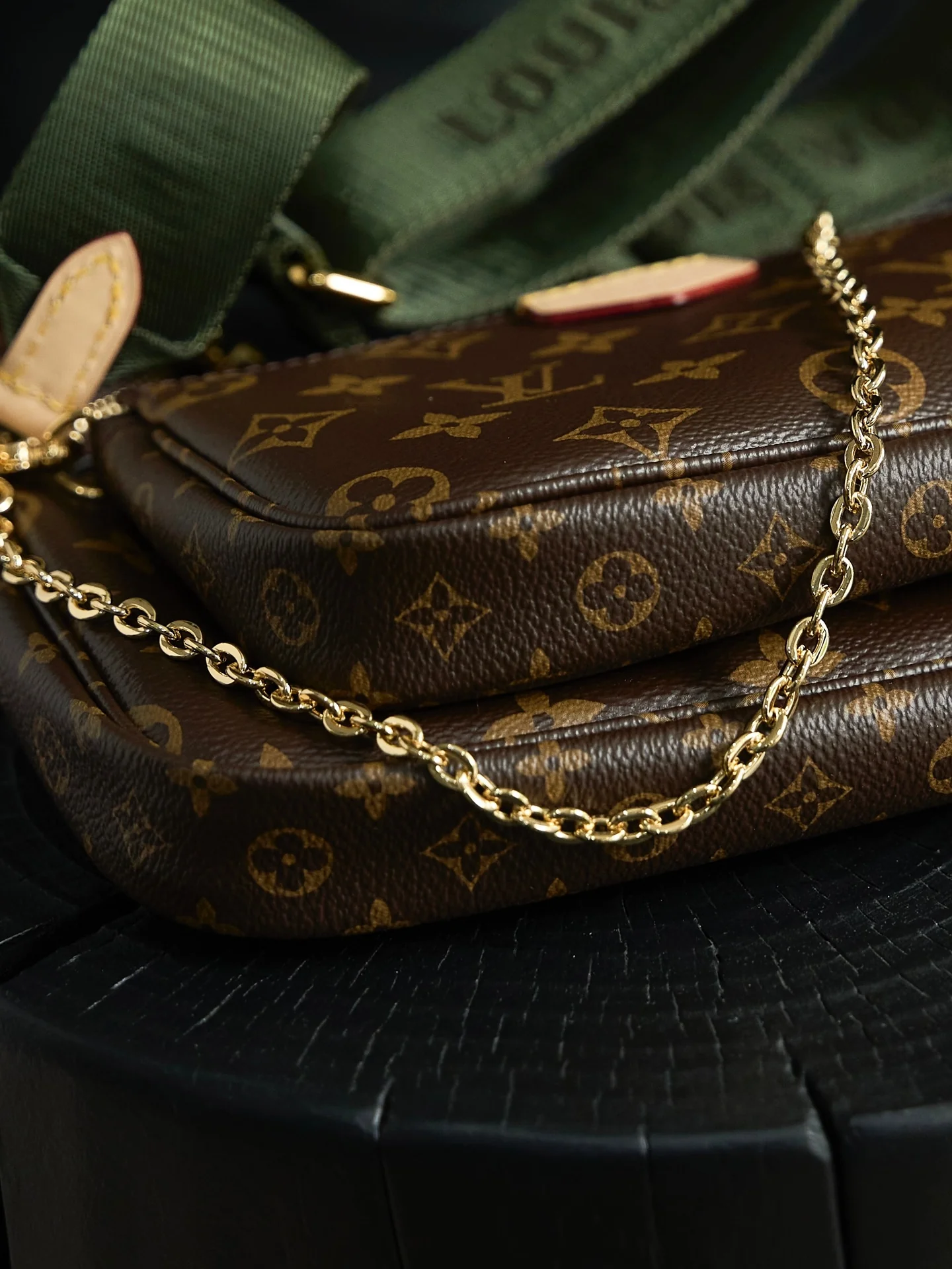 Louisvuitton Multi Pochette Accessoires M44813 24 x 13.5 x 4 cm - description_image4