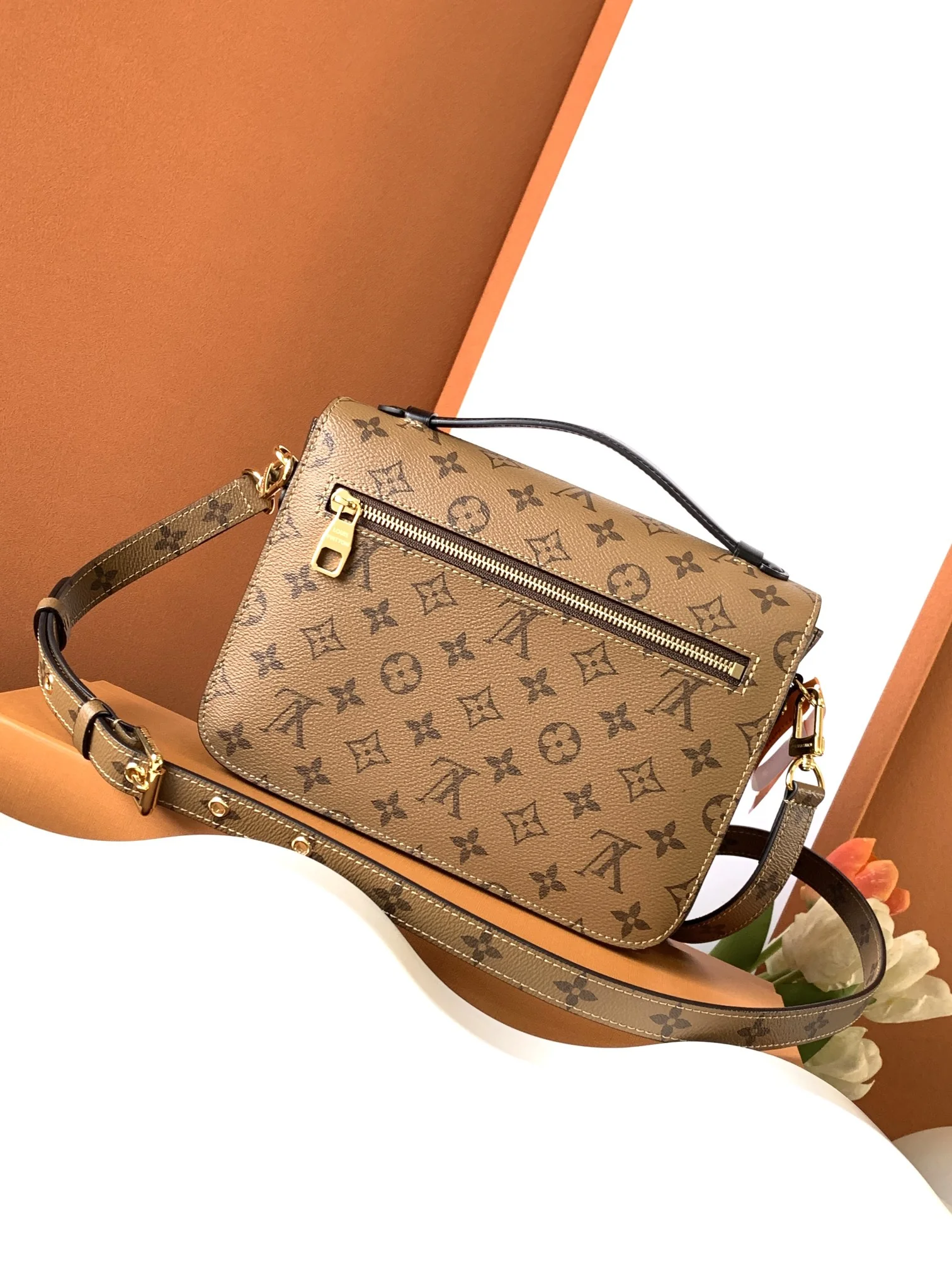 Louisvuitton Pochette Metis M44876 25cm Louisvuitton Pochette Metis M44876 25cm - description_image3