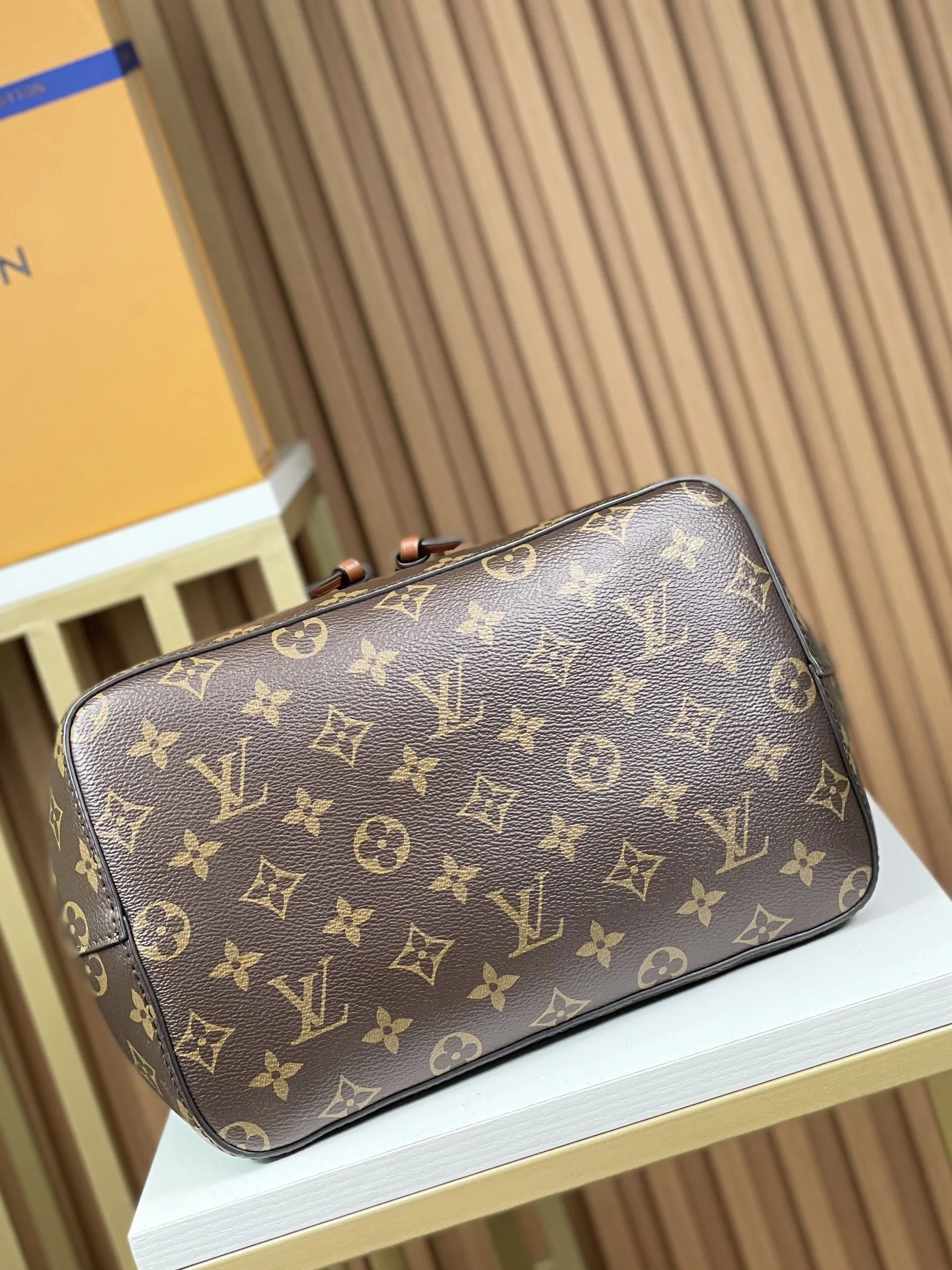 Louisvuitton Noe Bucket Bag M44887 26x26x17.5 cm Louisvuitton Noe Bucket Bag M44887 26x26x17.5 cm - description_image4