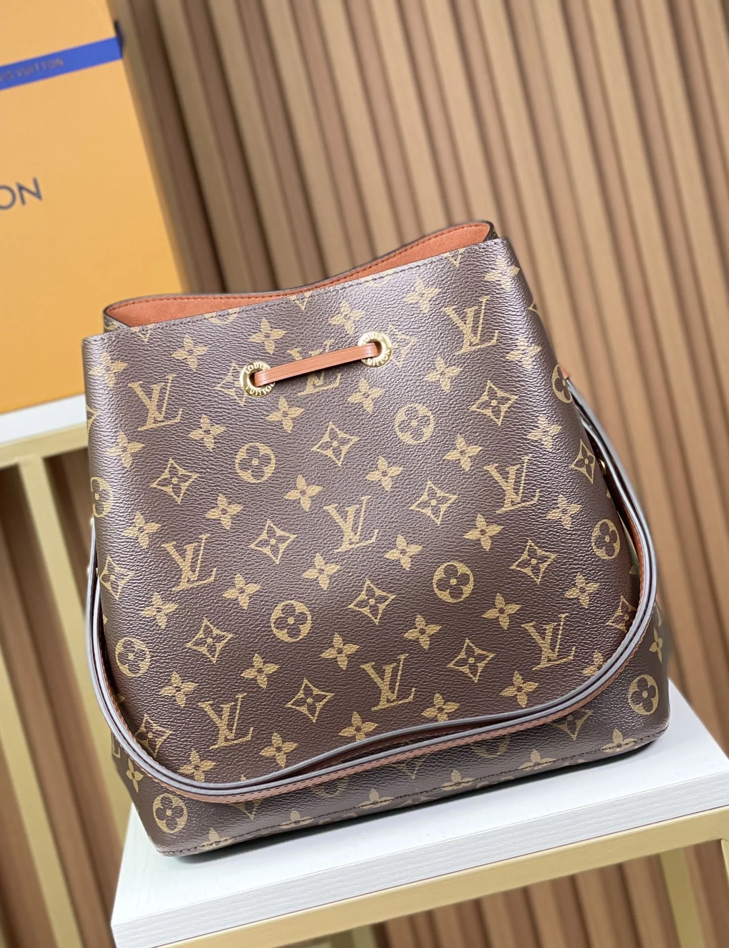 Louisvuitton Noe Bucket Bag M44887 26x26x17.5 cm Louisvuitton Noe Bucket Bag M44887 26x26x17.5 cm - description_image5