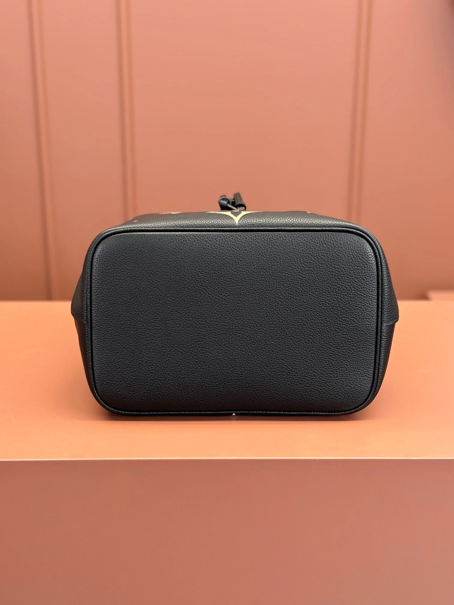 Louisvuitton Noe Medium Handbag M45497 26x26x17.5 cm - description_image9