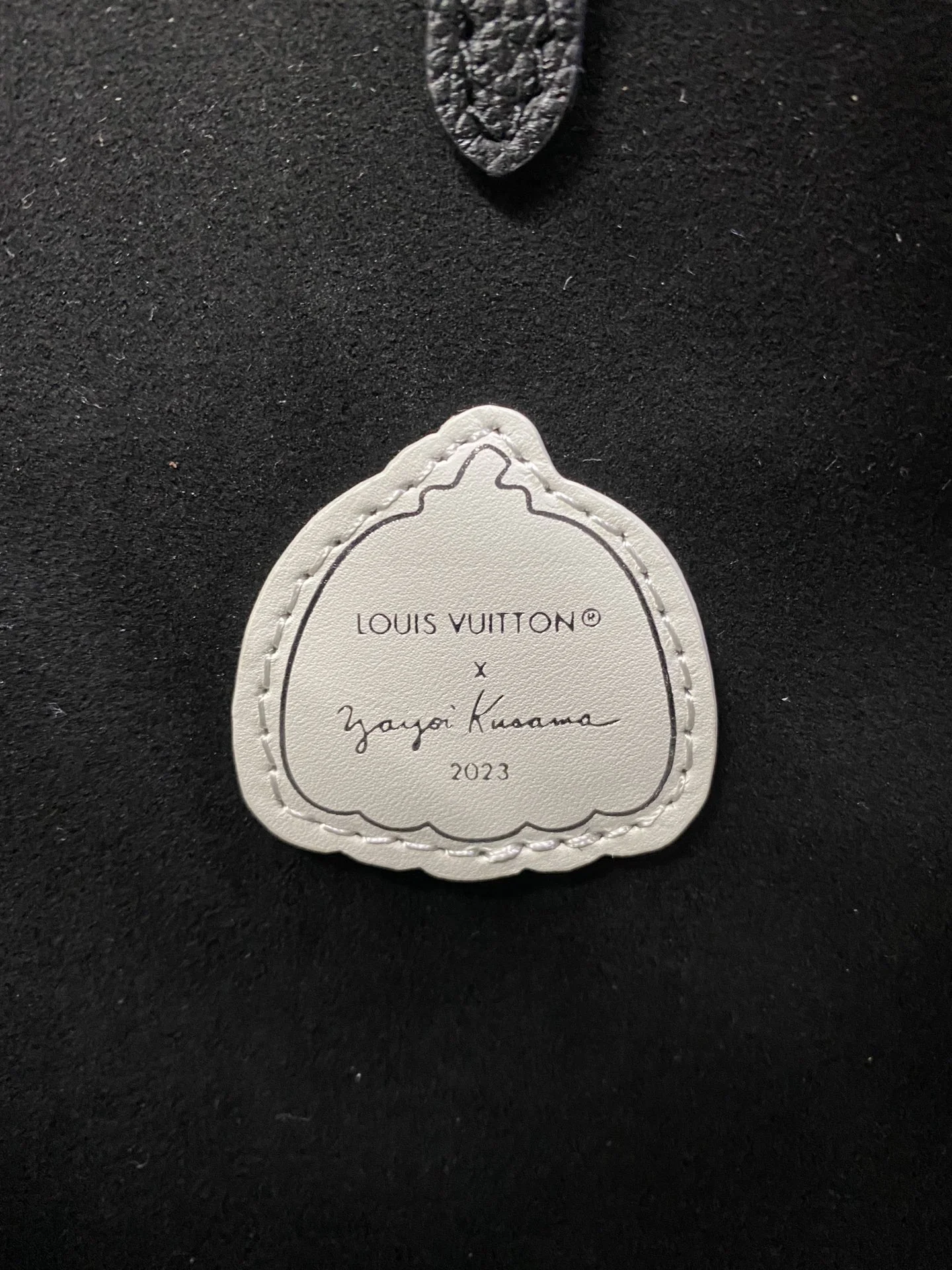 Louisvuitton OnTheGo M45595 35x27x14 cm - description_image9