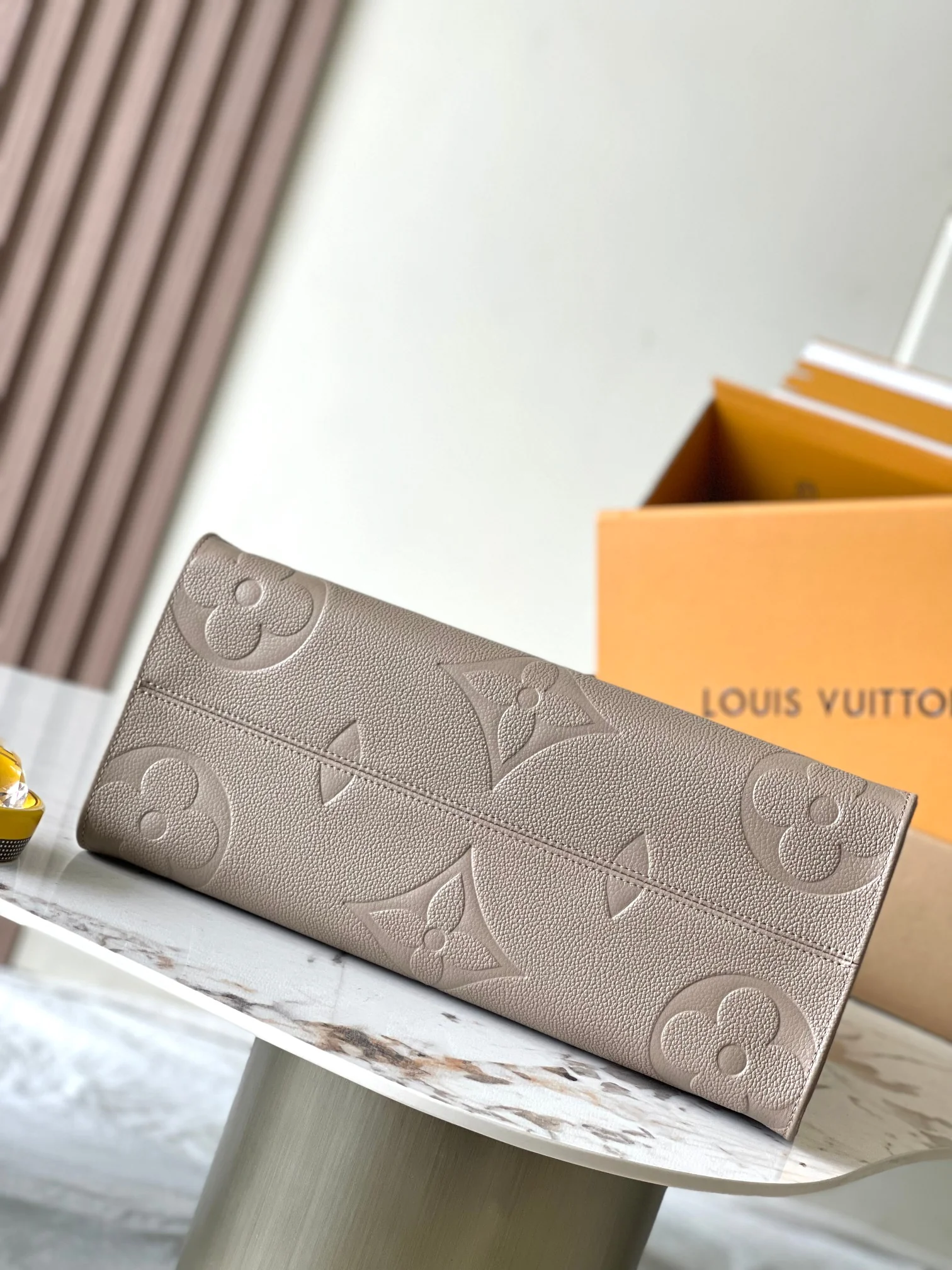 Louisvuitton Onthego Medium Tote M45607 35x27x14 cm - description_image4