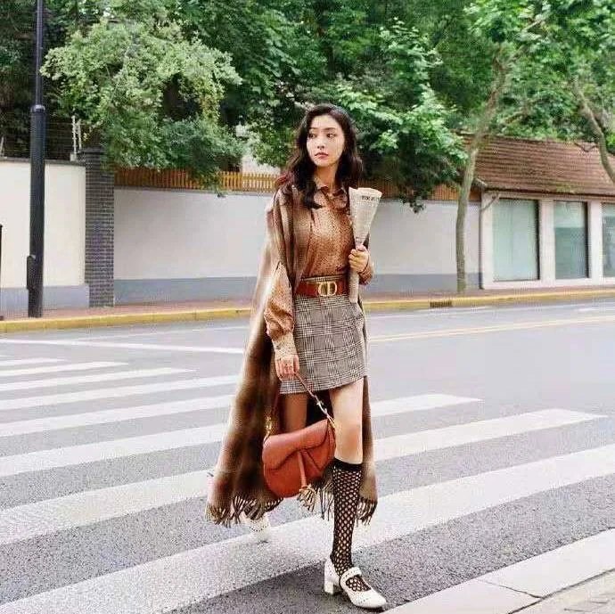 Louisvuitton OnTheGo Medium Handbag M46466 35x27x14 cm - description_image9