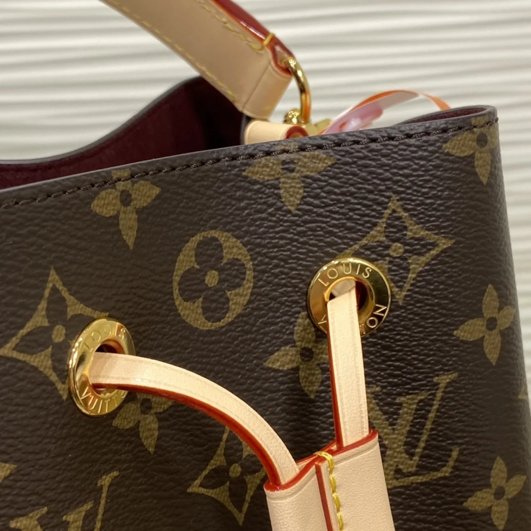 Louisvuitton NEONOE BB Mini Bucket Bag M46581 20 x 20 x 13 cm - description_image2