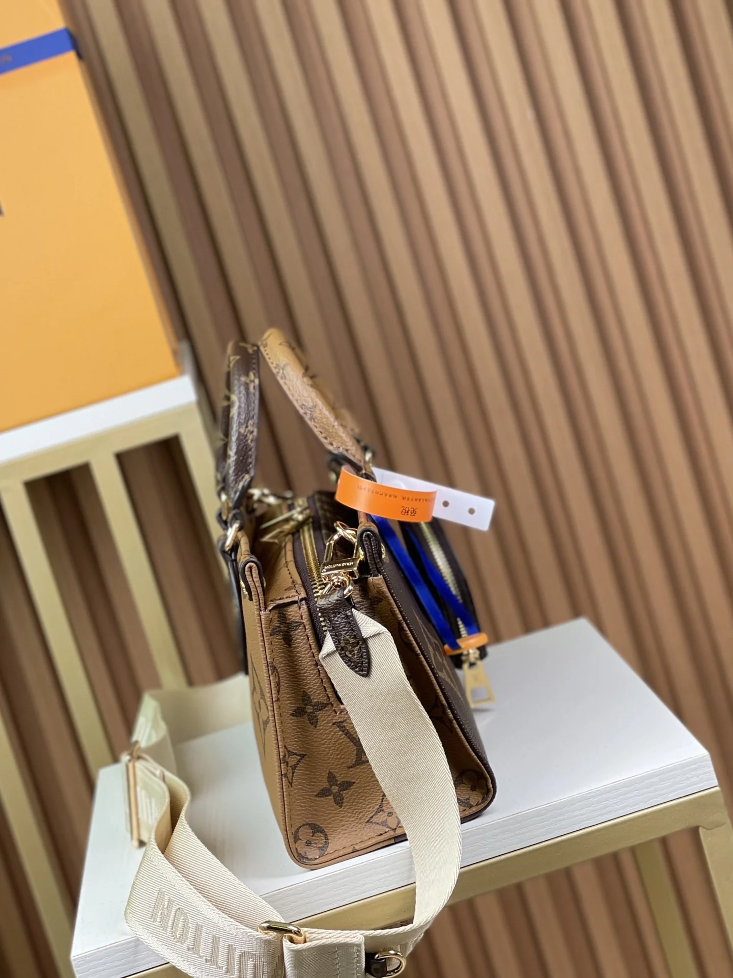 Louisvuitton Onthego Small Tote Monogram M46653 25x13x10 cm - description_image4