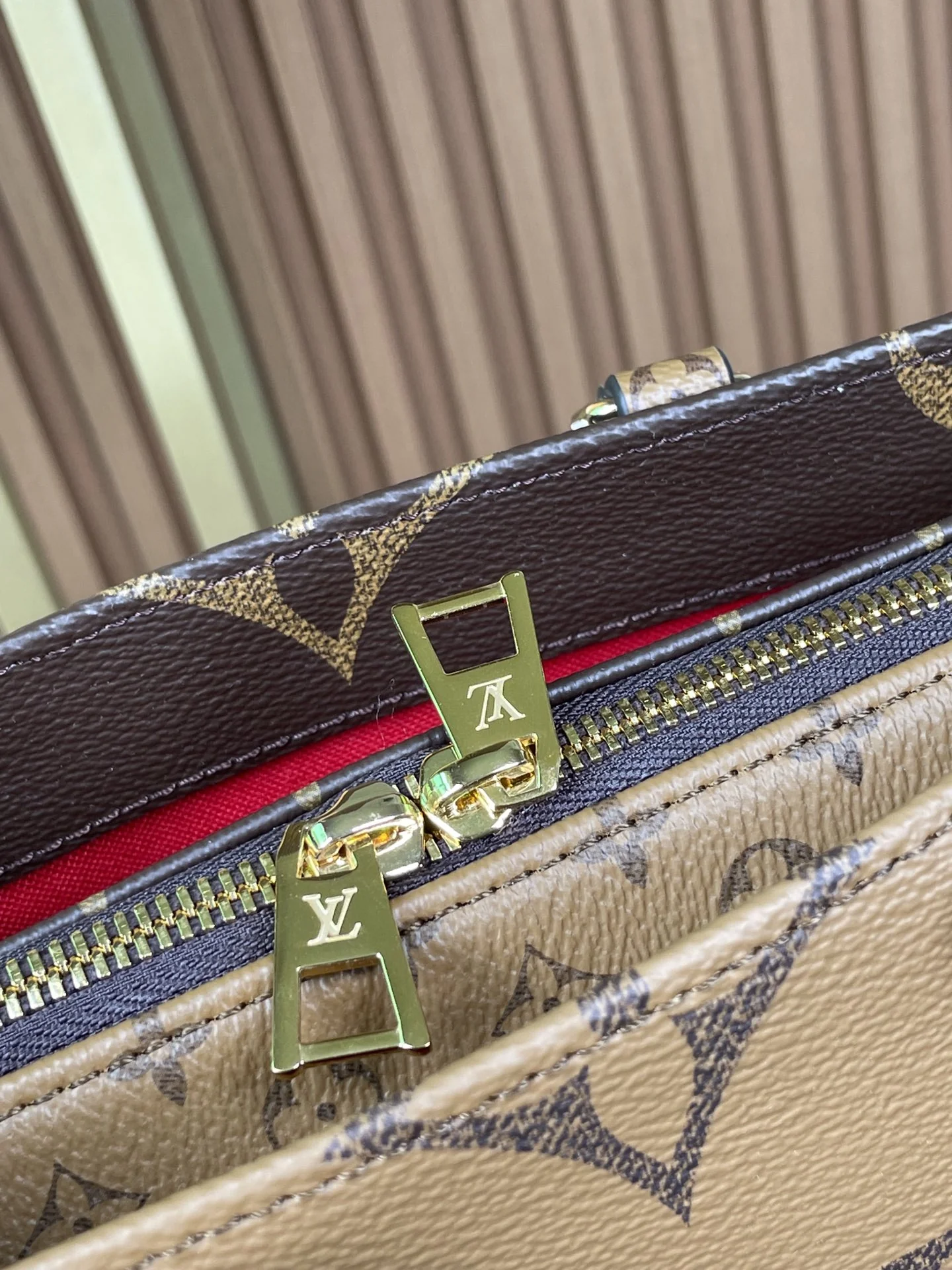 Louisvuitton Onthego Small Tote Monogram M46653 25x13x10 cm - description_image8