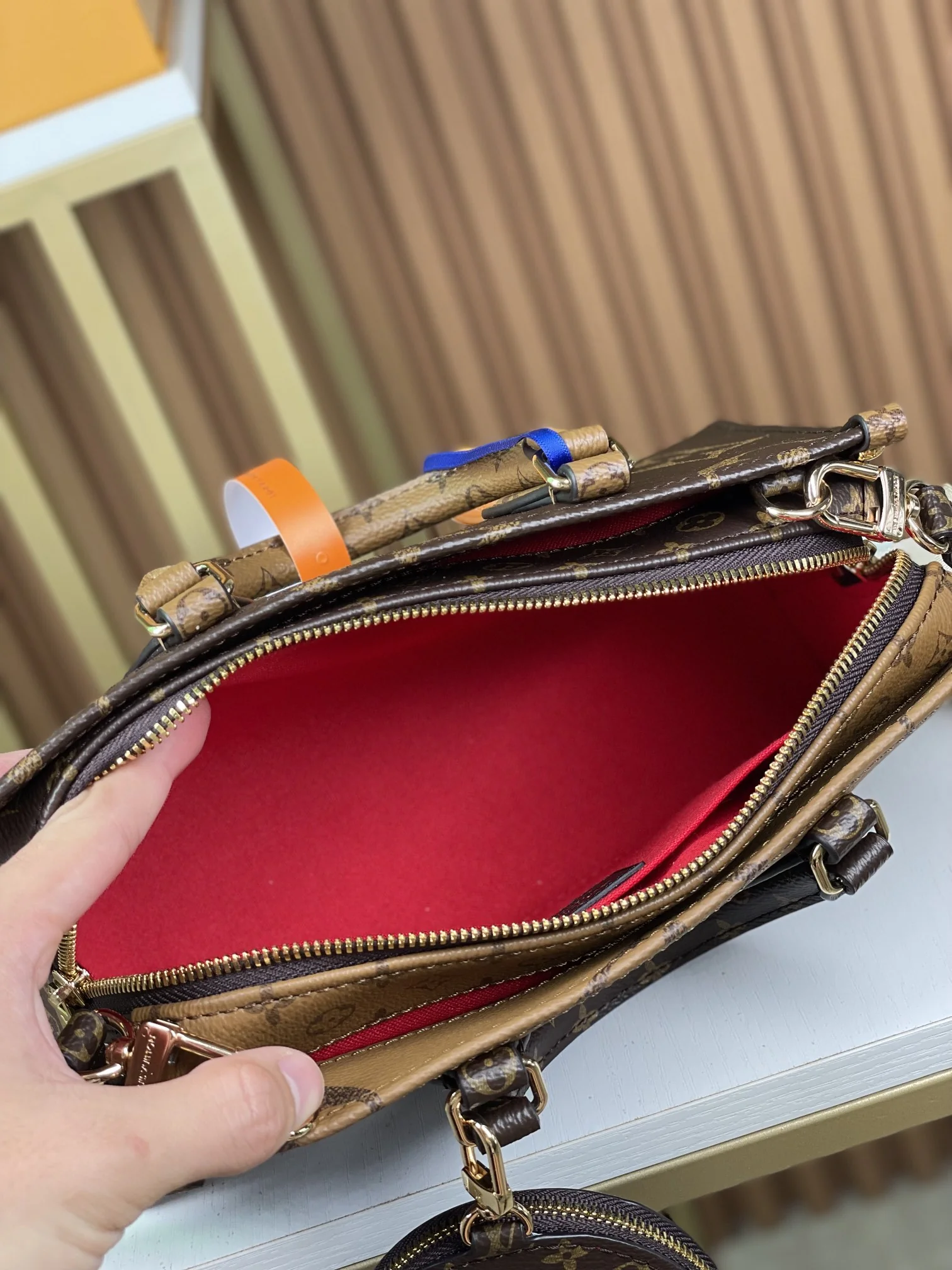 Louisvuitton Onthego Small Tote Monogram M46653 25x13x10 cm - description_image9